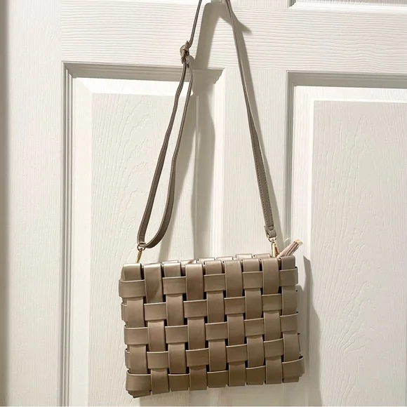 Anthropologie Lindy Woven Clutch - Picture 3 of 12